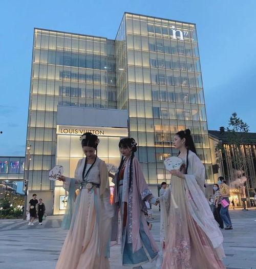 吃瓜群众汉服图片,吃瓜群众眼中的传统服饰风采