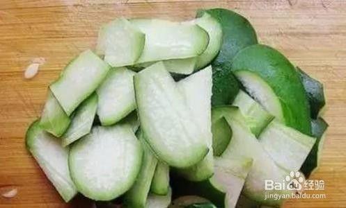 桂平通妹吃瓜,揭秘当地美食背后的故事